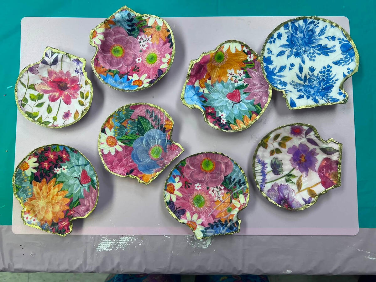 Decoupage & seashells Decoupage & seashells
